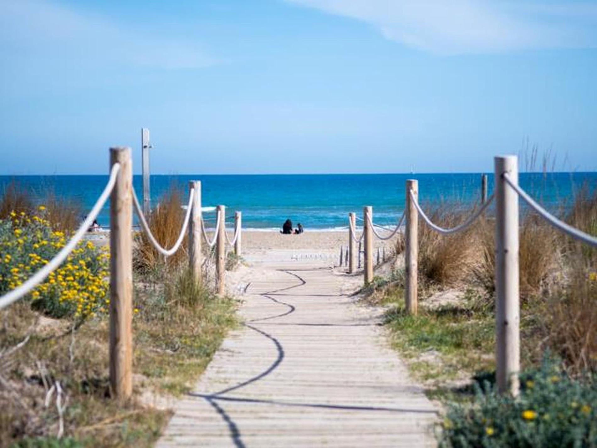 New Beside Sitges With Pool Beside Beach ヴィラノヴァ・イ・ラ・ジェルトル エクステリア 写真